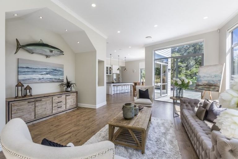 Photo of property in 47 Blacks Road, Greenhithe, Auckland, 0632