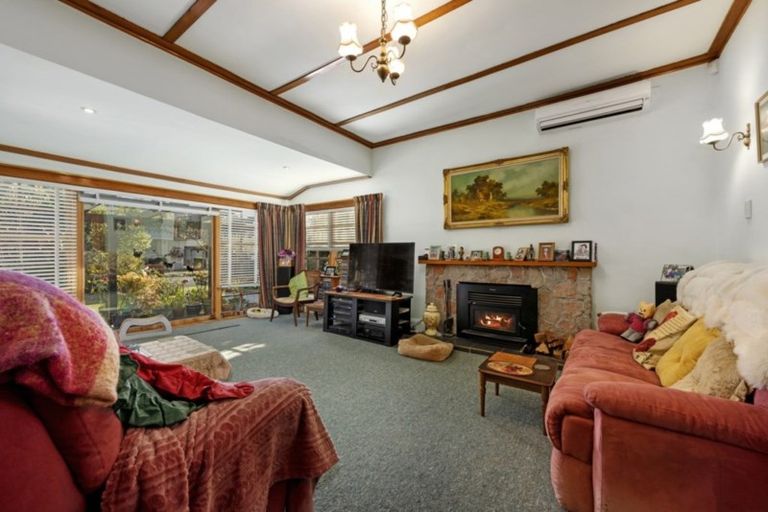 Photo of property in 4 Pempsey Street, Silverstream, Upper Hutt, 5019