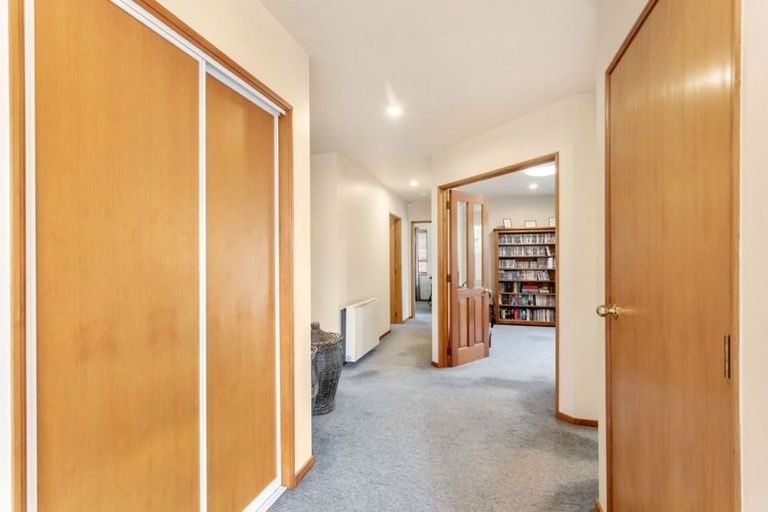 Photo of property in 2/31 Nottingham Avenue, Halswell, Christchurch, 8025