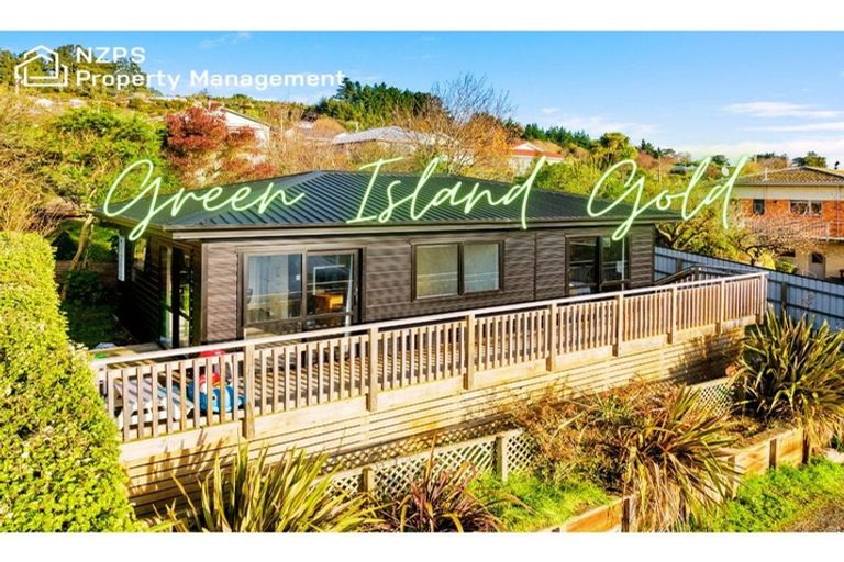 Photo of property in 2 Muir Street, Green Island, Dunedin, 9018