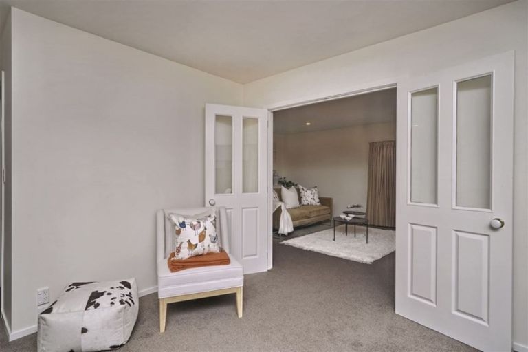 Photo of property in 1 Basil Place, Mount Pleasant, Christchurch, 8081