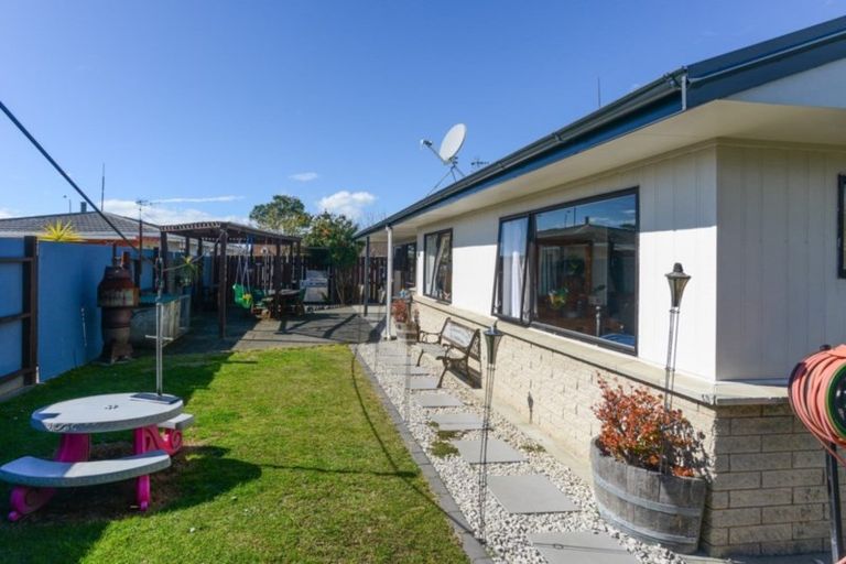 Photo of property in 8 Cardiff Place, Tamatea, Napier, 4112