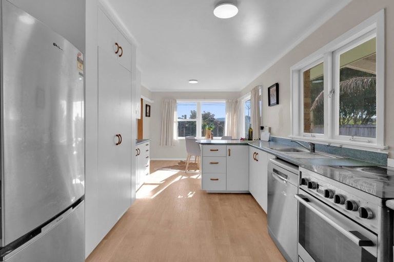 Photo of property in 28 Mears Road, St Andrews, Hamilton, 3200