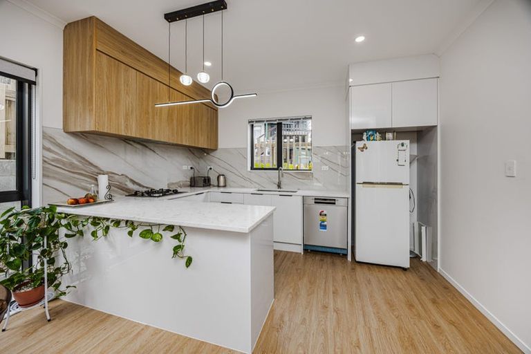 Photo of property in 16d Balgowan Terrace, Conifer Grove, Takanini, 2112