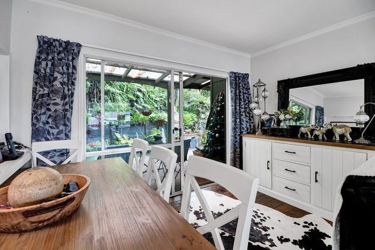 Photo of property in 118 Huatoki Street, Frankleigh Park, New Plymouth, 4310