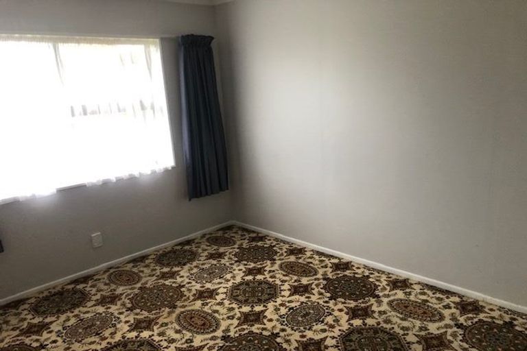 Photo of property in 10 Dives Avenue, Hawera, 4610