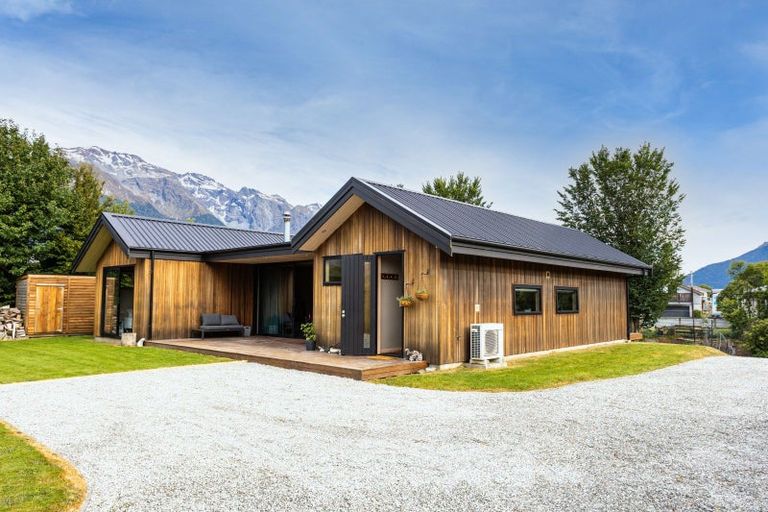 Photo of property in 13 Scheelite Avenue, Glenorchy, 9372