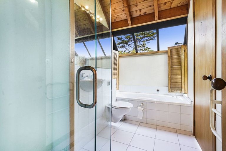 Photo of property in 8a Lake Crescent, Hamilton Lake, Hamilton, 3204