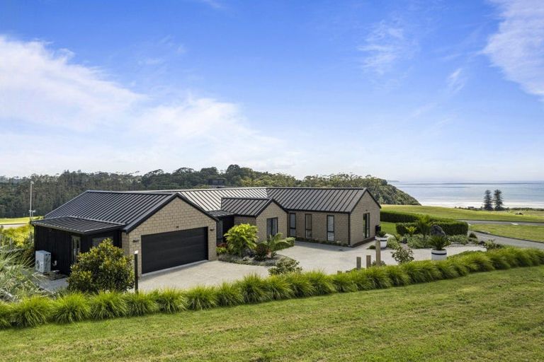 Photo of property in 5 Hurihuri Road, Okura Bush, Silverdale, 0794