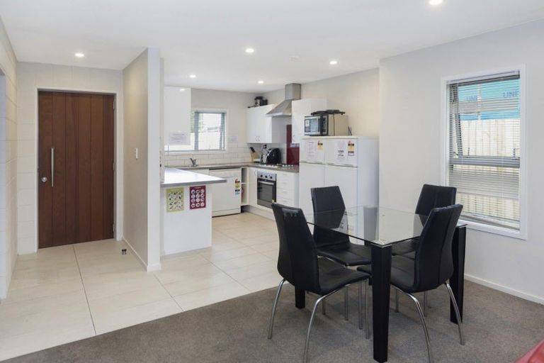 Photo of property in 6a Tonga Place, Riccarton, Christchurch, 8041