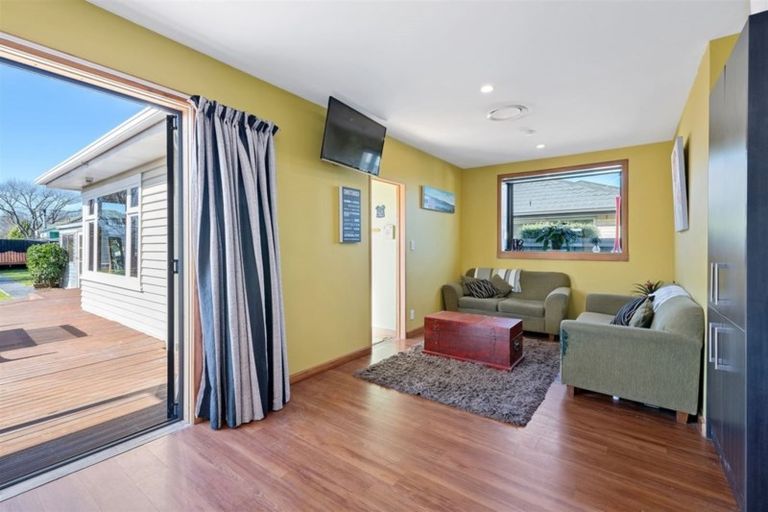 Photo of property in 258 Hills Road, Mairehau, Christchurch, 8013
