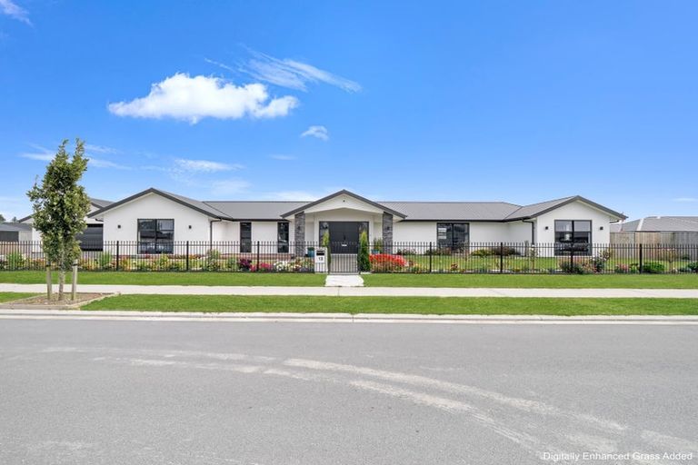 Photo of property in 13 Rosalind Avenue, Darfield, 7510