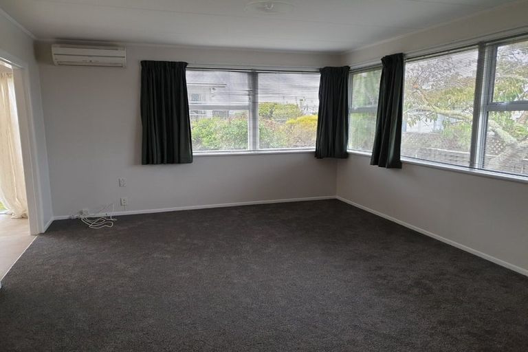 Photo of property in 118 Ironside Road, Johnsonville, Wellington, 6037