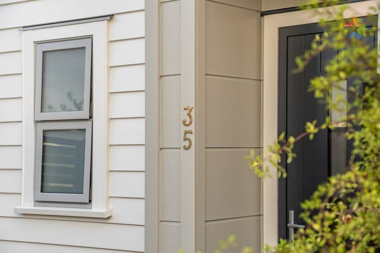 Photo of property in 35 Mcgrath Way, Taita, Lower Hutt, 5011