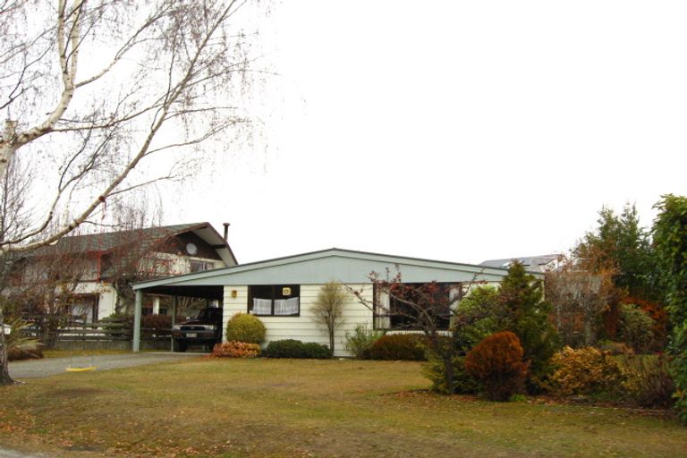 Photo of property in 20 Thomson Street, Arrowtown, 9302