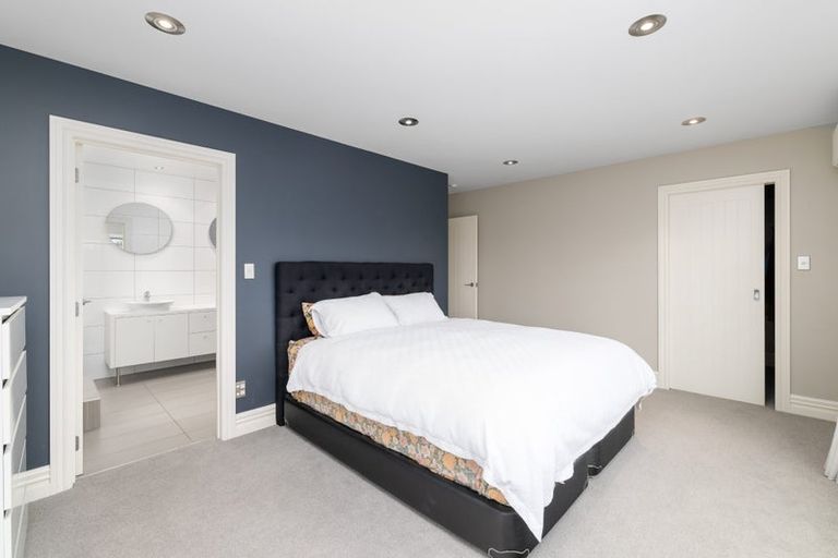 Photo of property in 85a Abberley Crescent, St Albans, Christchurch, 8014