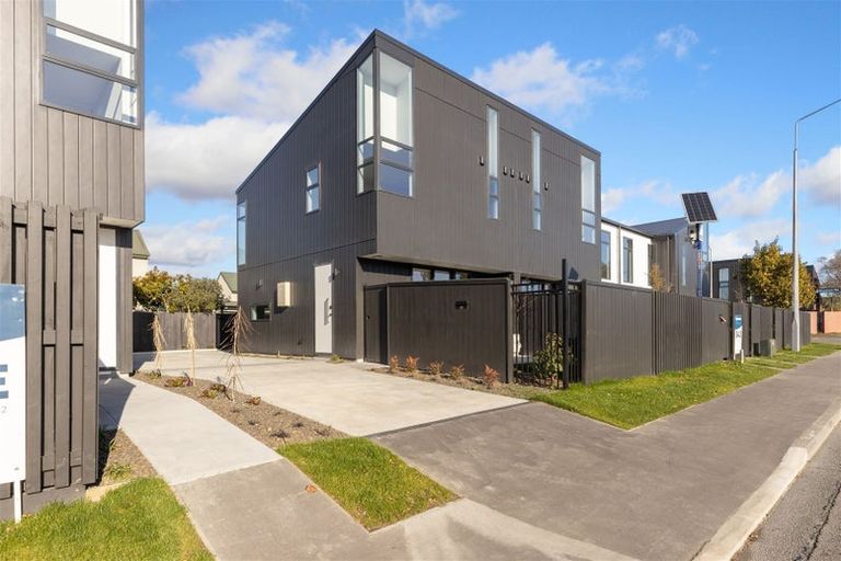 Photo of property in 3/90 Browns Road, St Albans, Christchurch, 8014