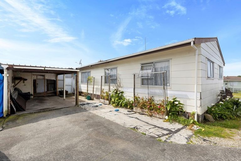 Photo of property in 1/10 Kennington Drive, Clendon Park, Auckland, 2103