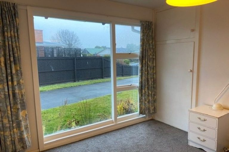 Photo of property in 25 Rosedale Place, Avonhead, Christchurch, 8042