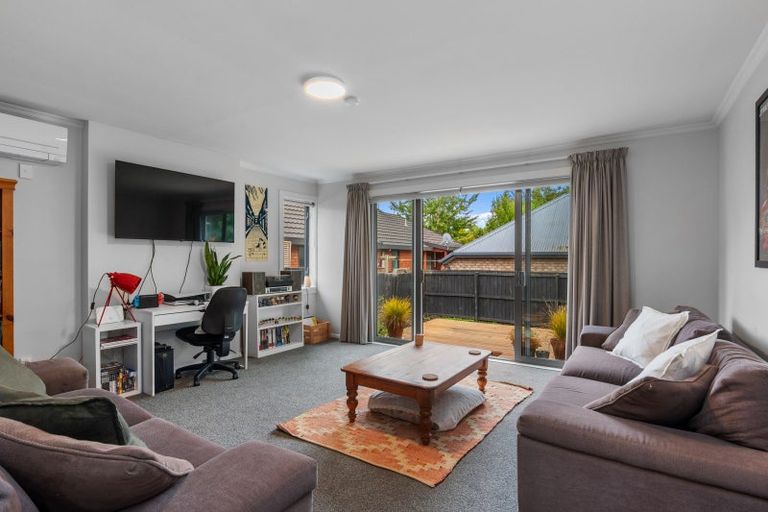 Photo of property in 1/55 Mcfaddens Road, St Albans, Christchurch, 8052