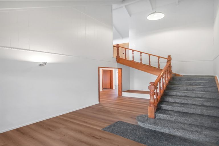 Photo of property in 17 Justamere Place, Weymouth, Auckland, 2103