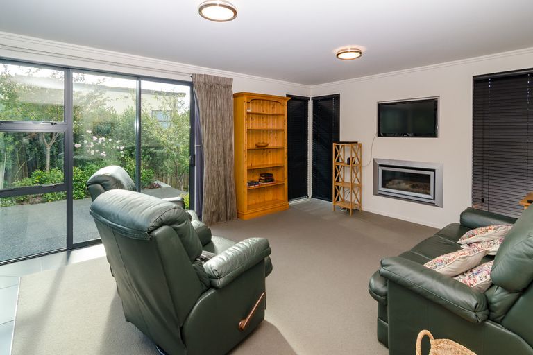 Photo of property in 26 Grandvista Drive, Green Island, Dunedin, 9018