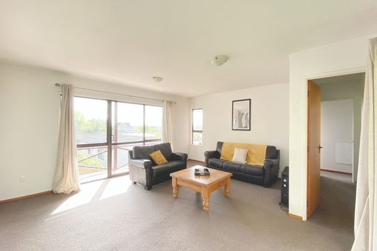 Photo of property in 176 Sturges Road, Henderson, Auckland, 0612