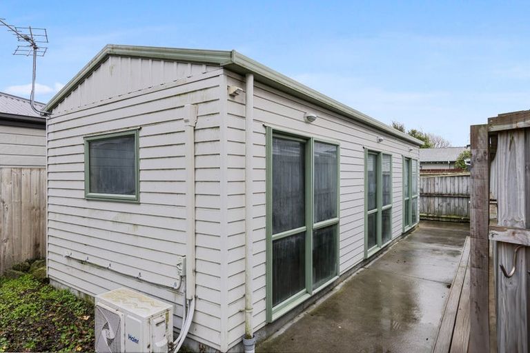 Photo of property in 71 Cranford Street, St Albans, Christchurch, 8014
