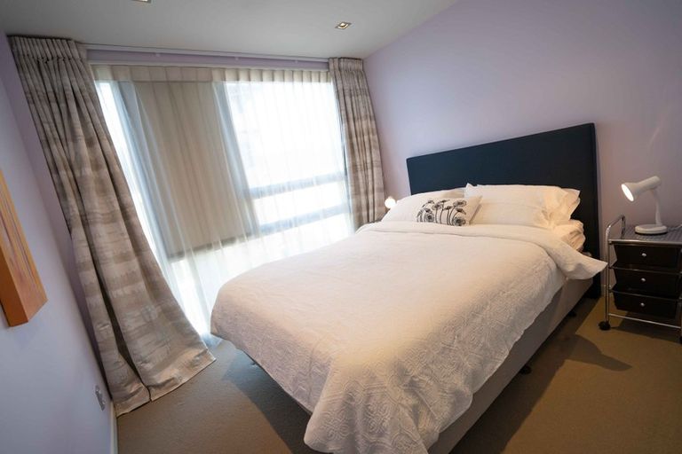 Photo of property in Monument Apartments, 7i/245 Wakefield Street, Te Aro, Wellington, 6011