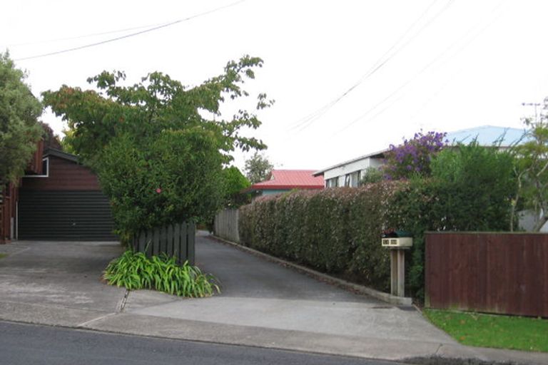 Photo of property in 206 Royal Road, Massey, Auckland, 0614