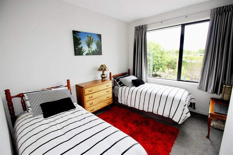 Photo of property in 8 Sara Way, Whitianga, 3510