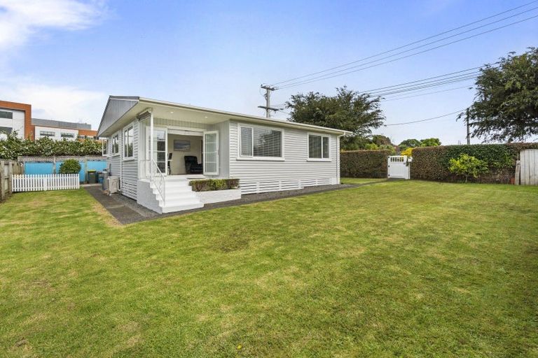 Photo of property in 51 Lyn Street, Lynmouth, New Plymouth, 4310