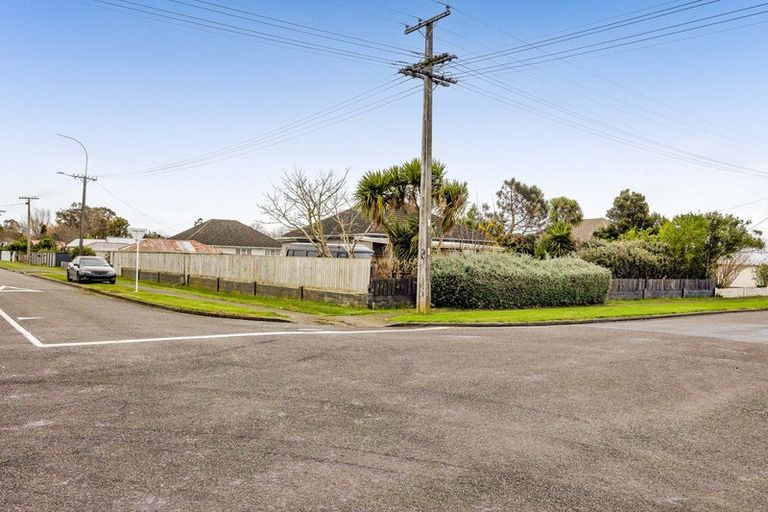 Photo of property in 18 Hunter Street, Normanby, Hawera, 4614