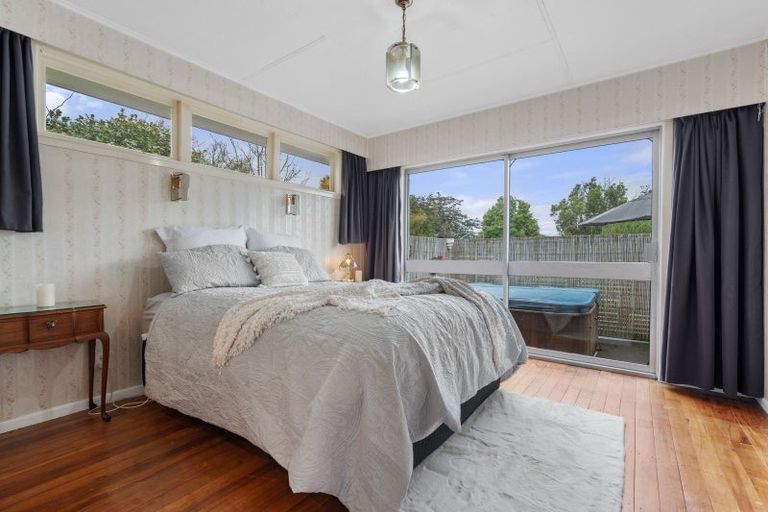 Photo of property in 21 Seddon Street, Carterton, 5713