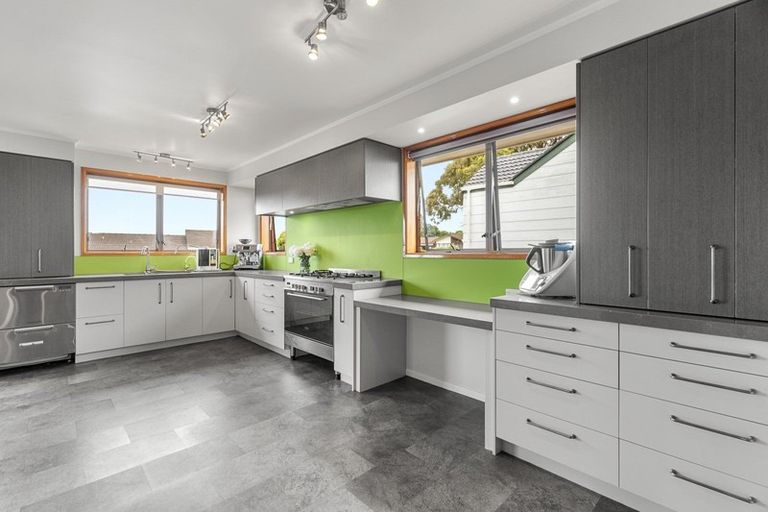 Photo of property in 4 Galloway Crescent, Farm Cove, Auckland, 2012