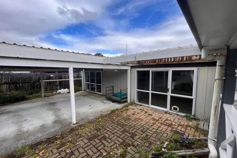 Photo of property in 1118 Fergusson Drive, Clouston Park, Upper Hutt, 5018