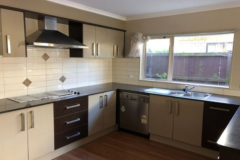 Photo of property in 5 Bezar Place, Flat Bush, Auckland, 2016