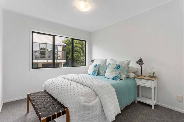 Photo of property in 8a Flynn Street, Birkdale, Auckland, 0626