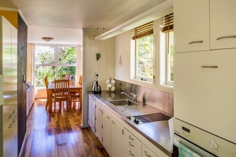 Photo of property in 21 Bedford Street, Northland, Wellington, 6012