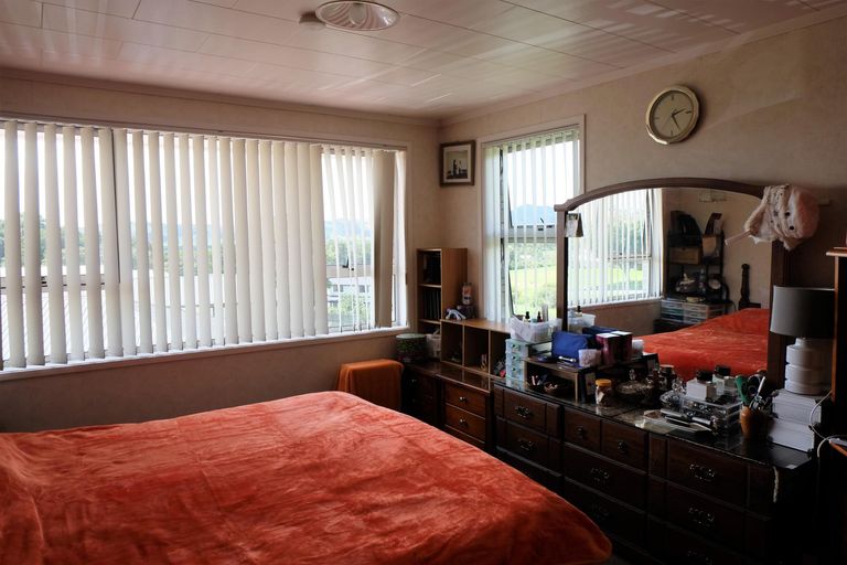 Photo of property in 28 Mcvie Road, Huntly, 3700