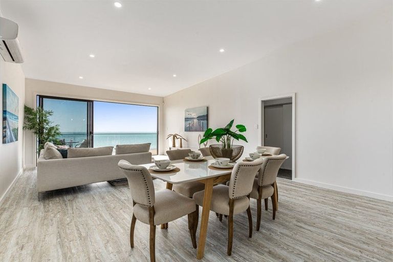 Photo of property in 8b Crispe Road, Clarks Beach, 2122