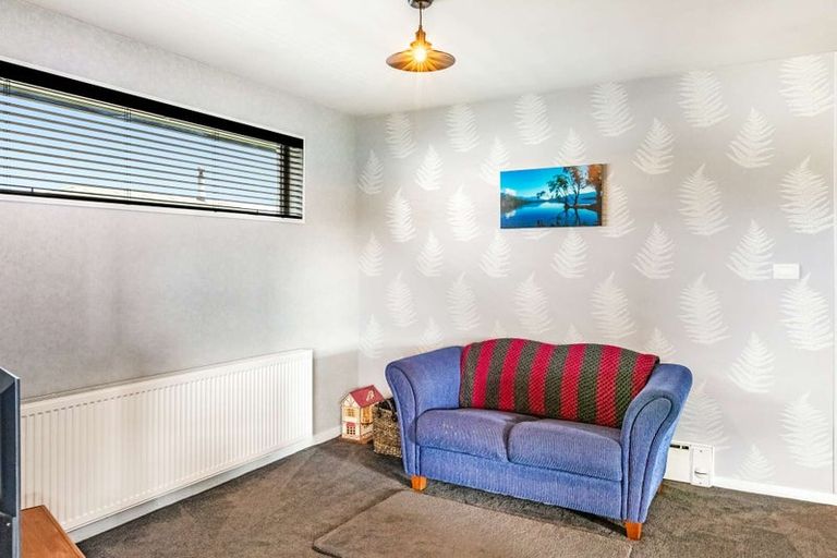 Photo of property in 12 Kitchener Street, Gore, 9710