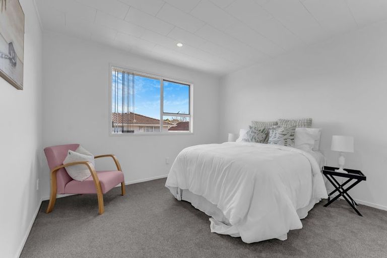 Photo of property in 3 Kendall Court, Wattle Downs, Auckland, 2103