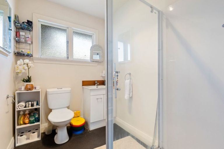 Photo of property in 143 Olliviers Road, Phillipstown, Christchurch, 8011