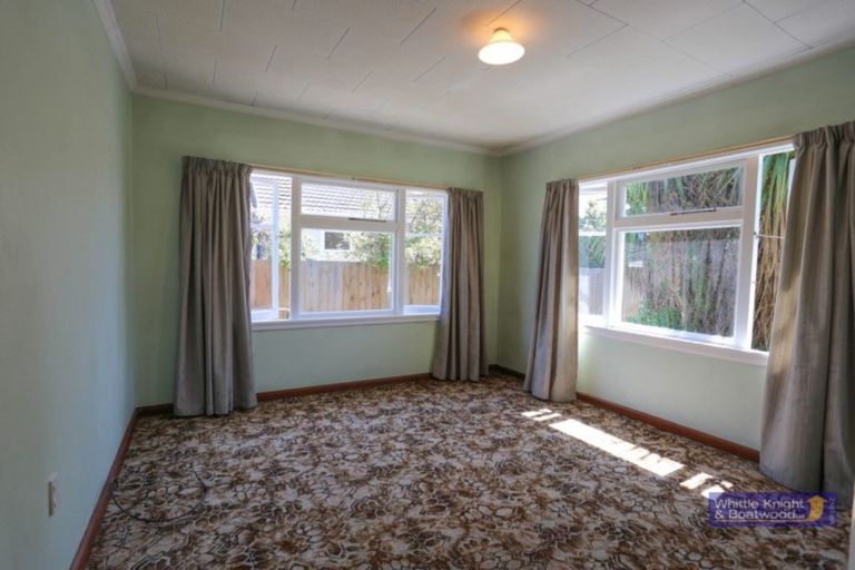 Photo of property in 98 Suva Street, Upper Riccarton, Christchurch, 8041