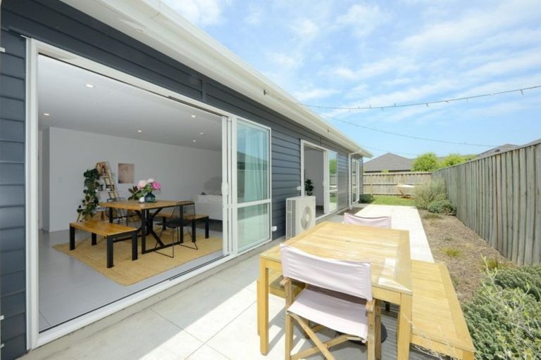 Photo of property in 50 Shillingford Boulevard, Rolleston, 7615