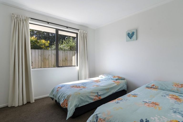 Photo of property in 15 Allington Place, Bethlehem, Tauranga, 3110