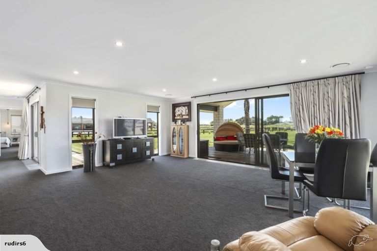Photo of property in 8 Margot Lane, Matangi, Hamilton, 3283