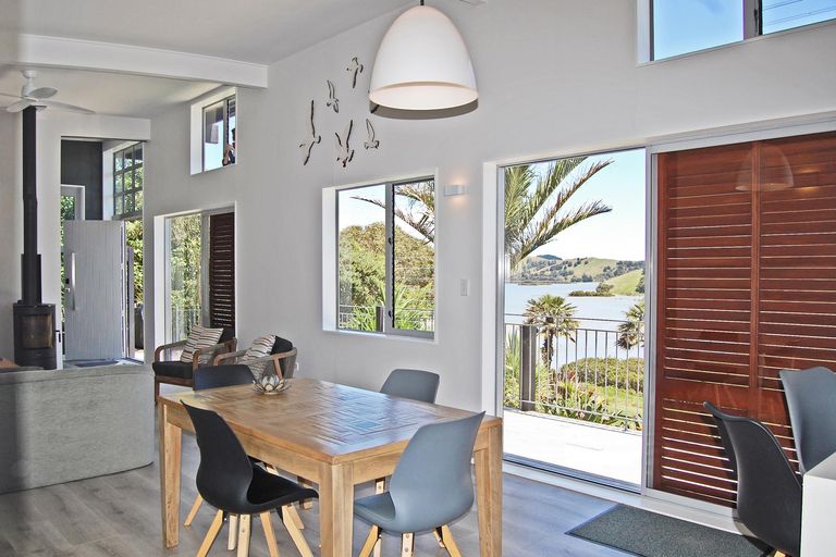 Photo of property in 119 Manu Drive, Kaiwaka, 0573