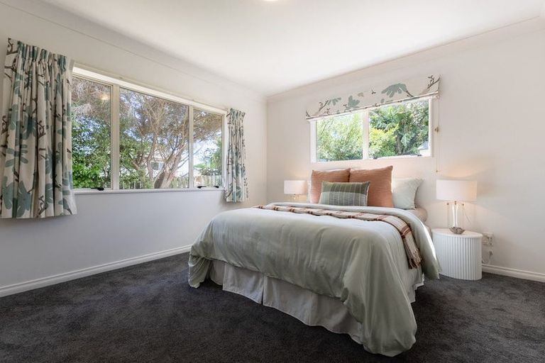 Photo of property in 10 Harvest Court, Paraparaumu, 5032